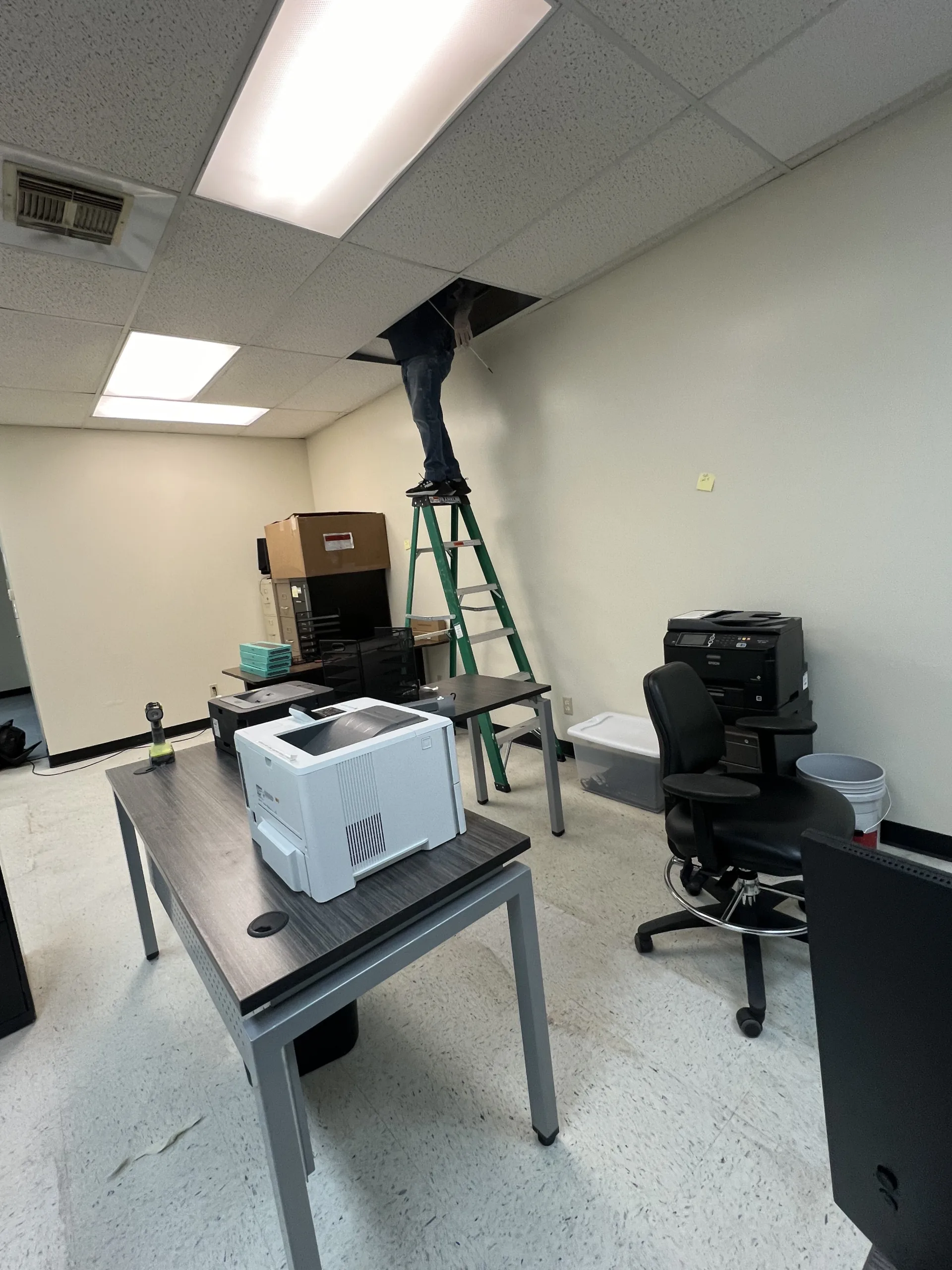 Vault Ventures LLC — Multi-Building Surveillance with Radio Link & PoE Infrastructure