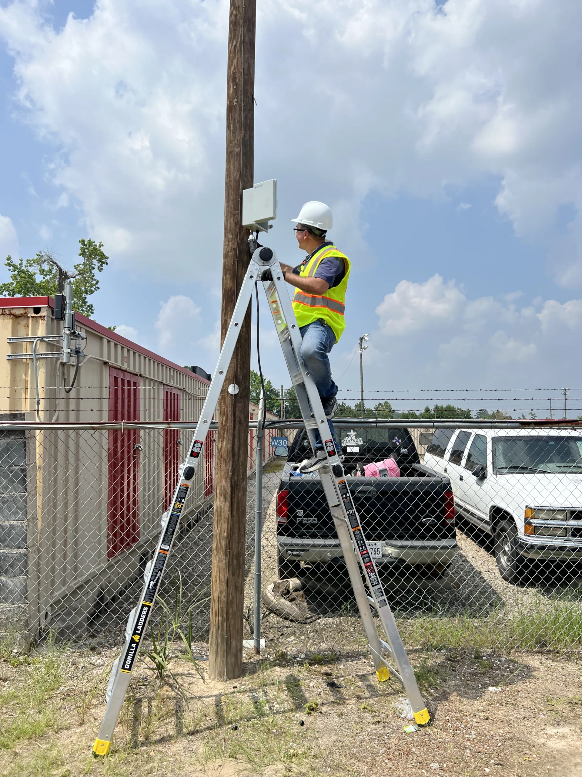 Vault Ventures LLC — Multi-Building Surveillance with Radio Link & PoE Infrastructure