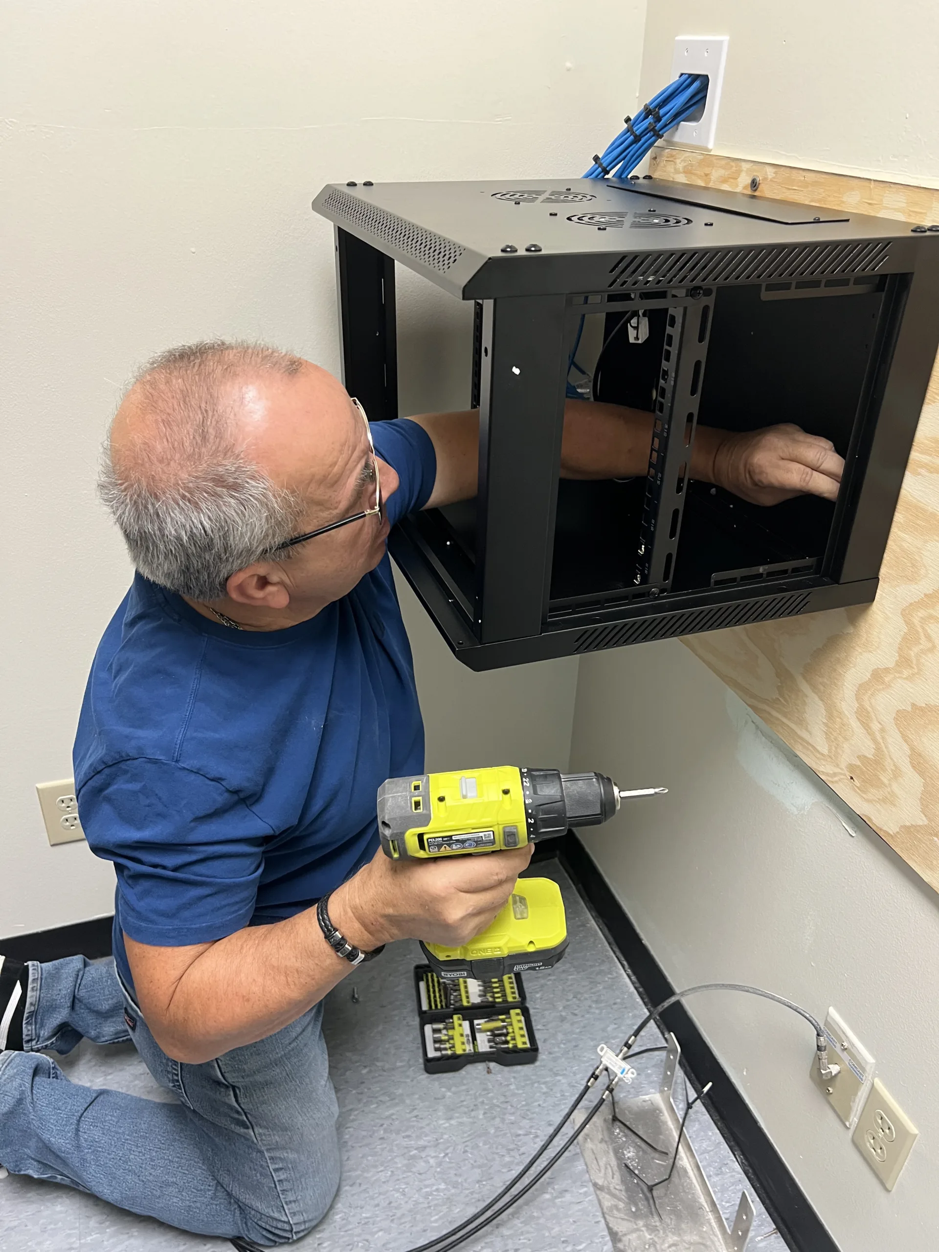 ETX Diagnostics — End-to-End Technology for a Medical Facility
