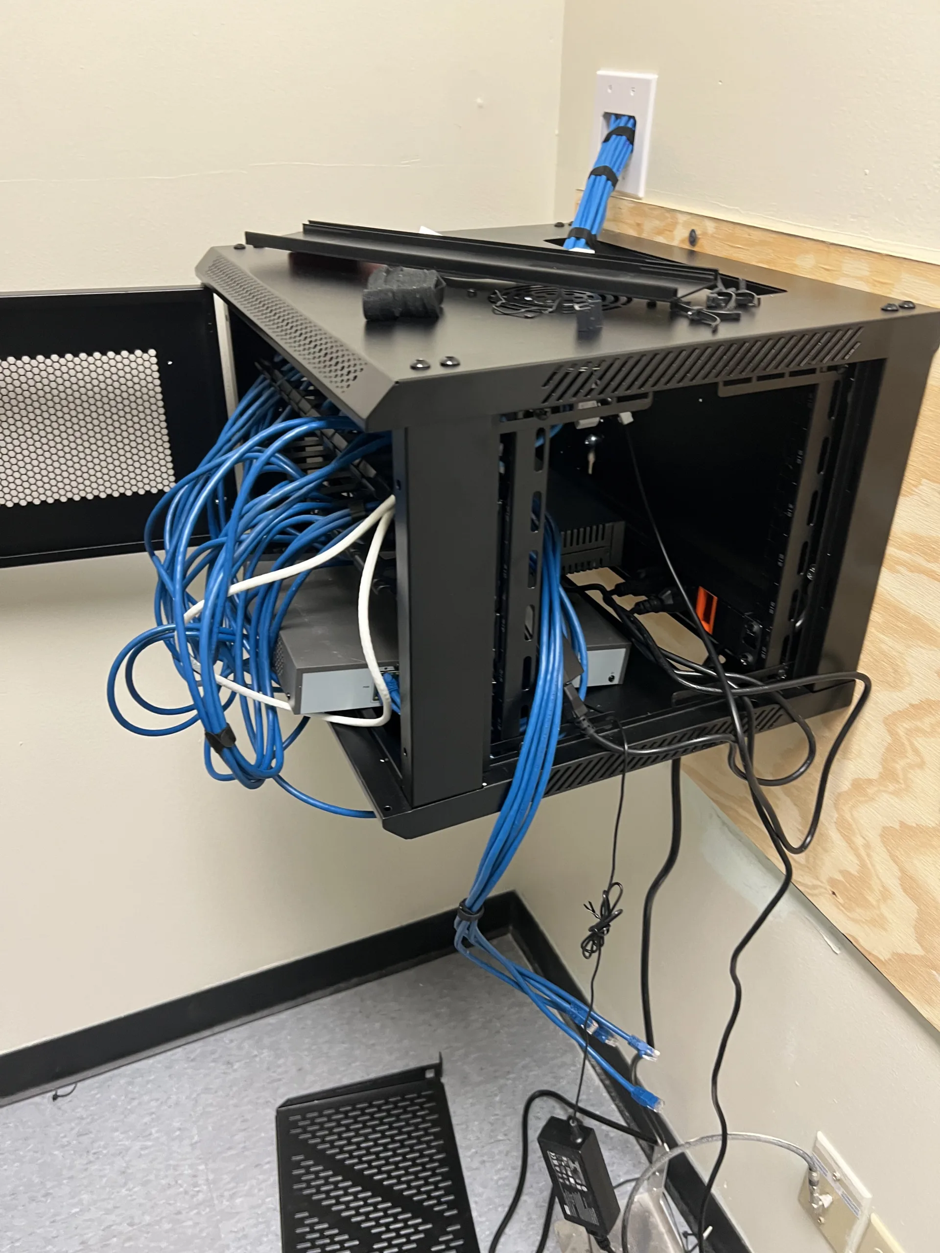 ETX Diagnostics — End-to-End Technology for a Medical Facility