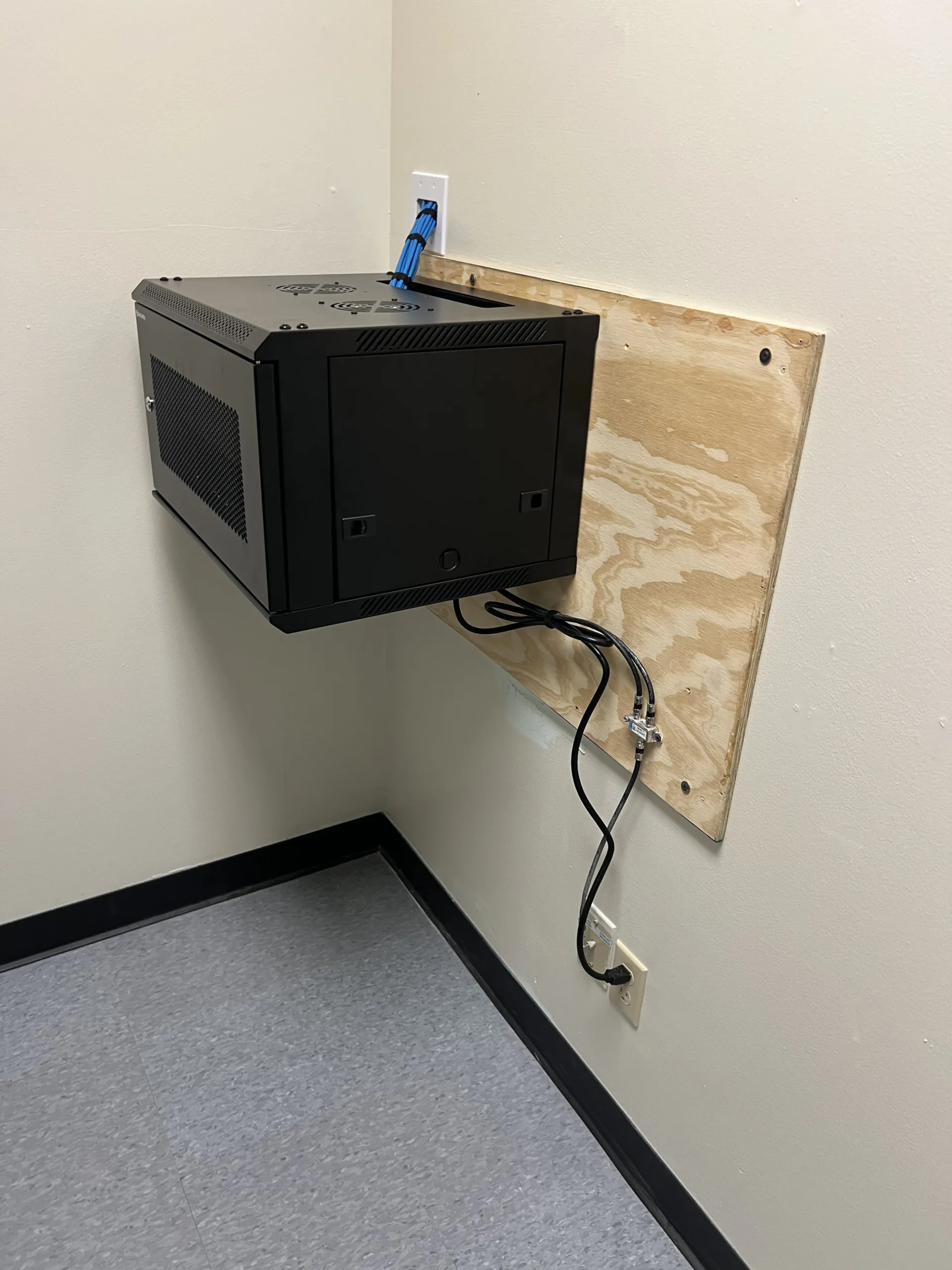 ETX Diagnostics — End-to-End Technology for a Medical Facility