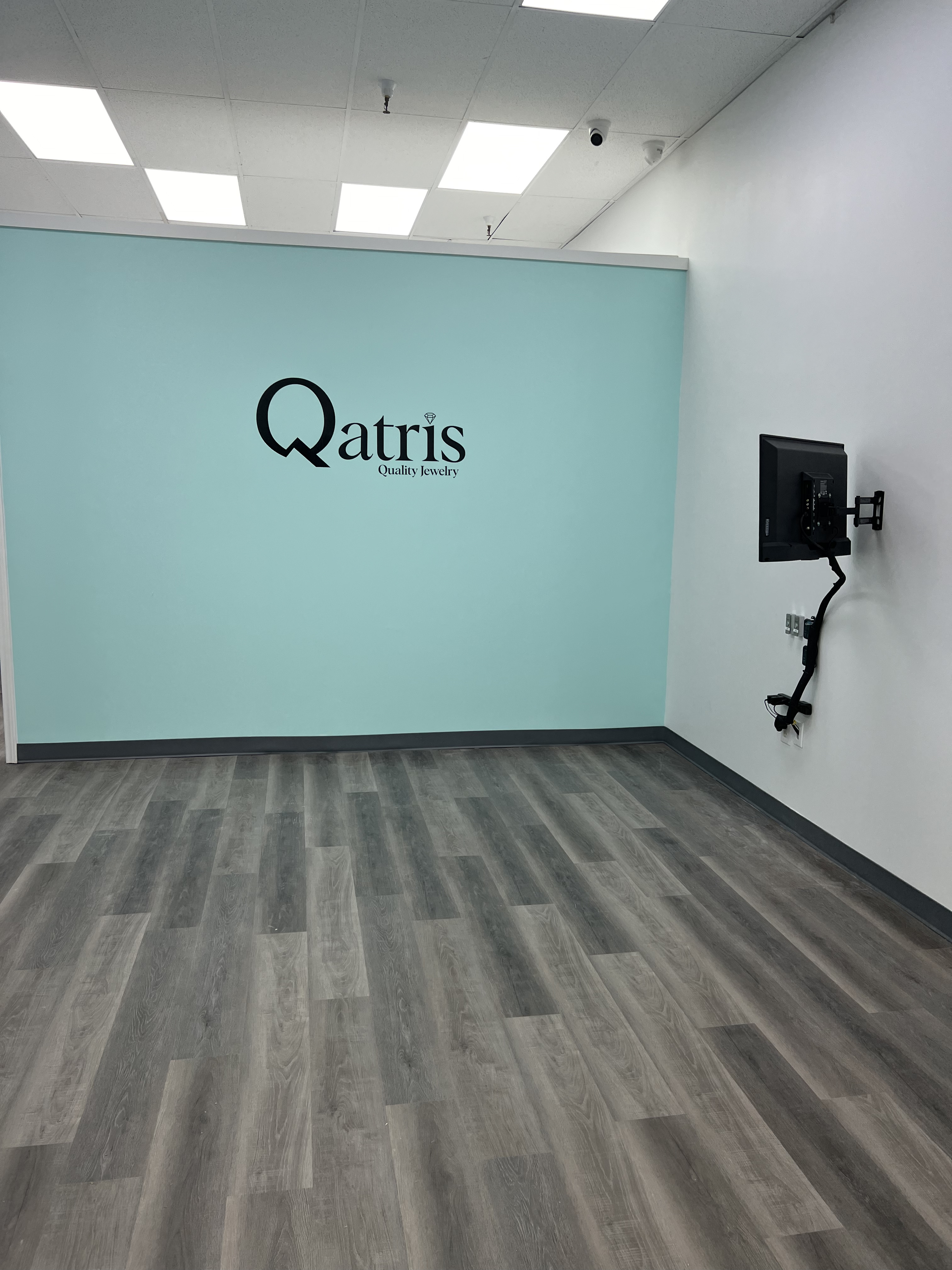 Cámaras de seguridad · Vigilancia de alta definición - Qatris Jewelry LLC - Houston, TX 2024 - photo 20 of 25