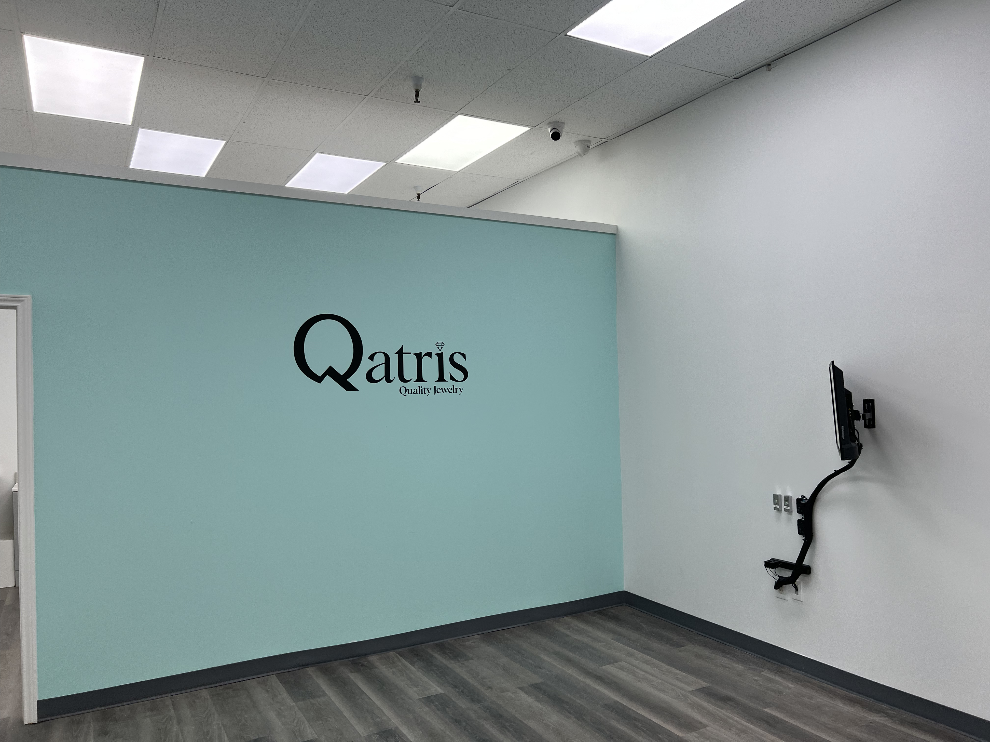 Cámaras de seguridad · Vigilancia de alta definición - Qatris Jewelry LLC - Houston, TX 2024 - photo 21 of 25