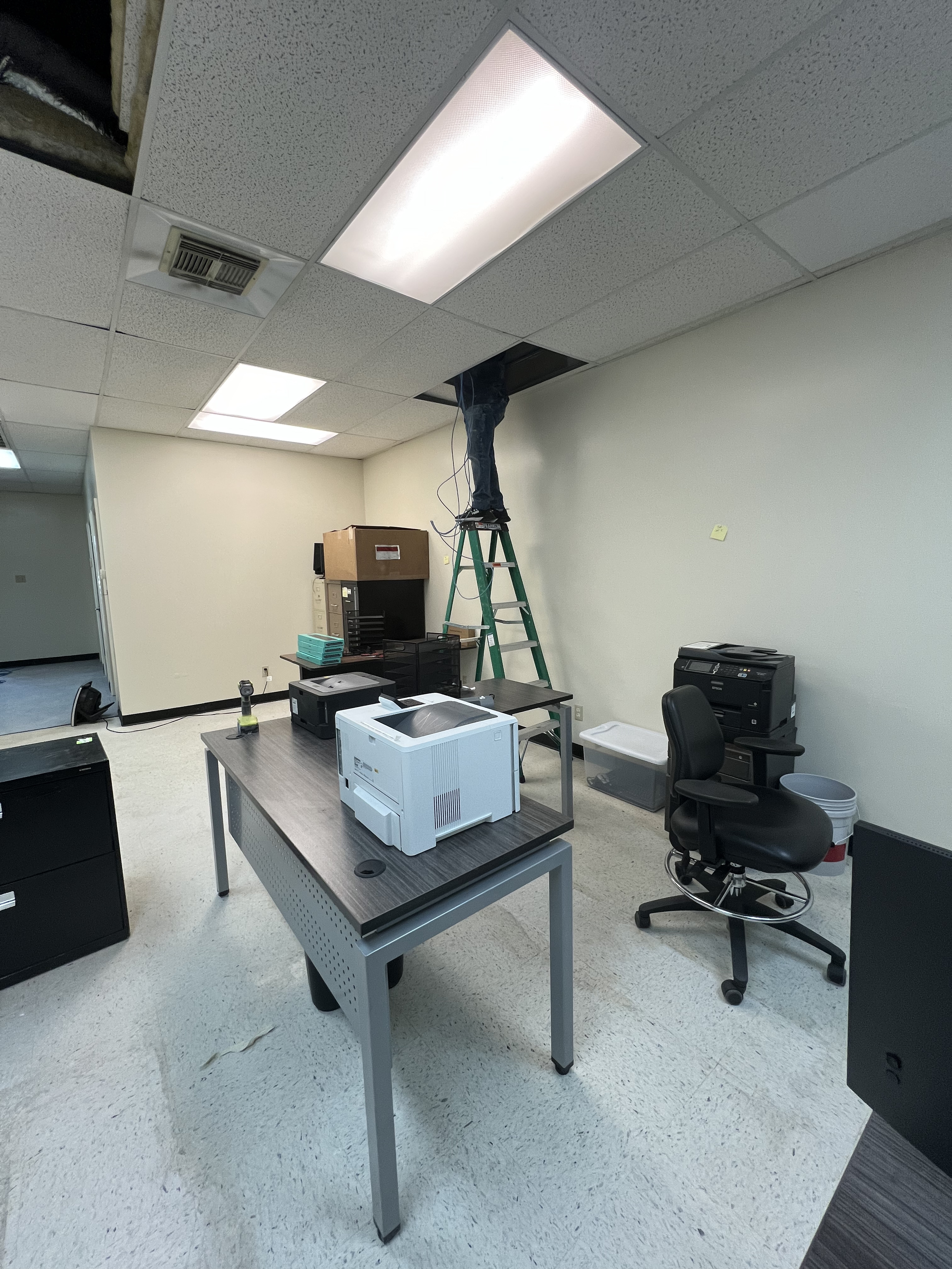 Cámaras de seguridad · Cableado · VoIP - ETX Diagnostics - Houston, TX 2024 - photo 3 of 30