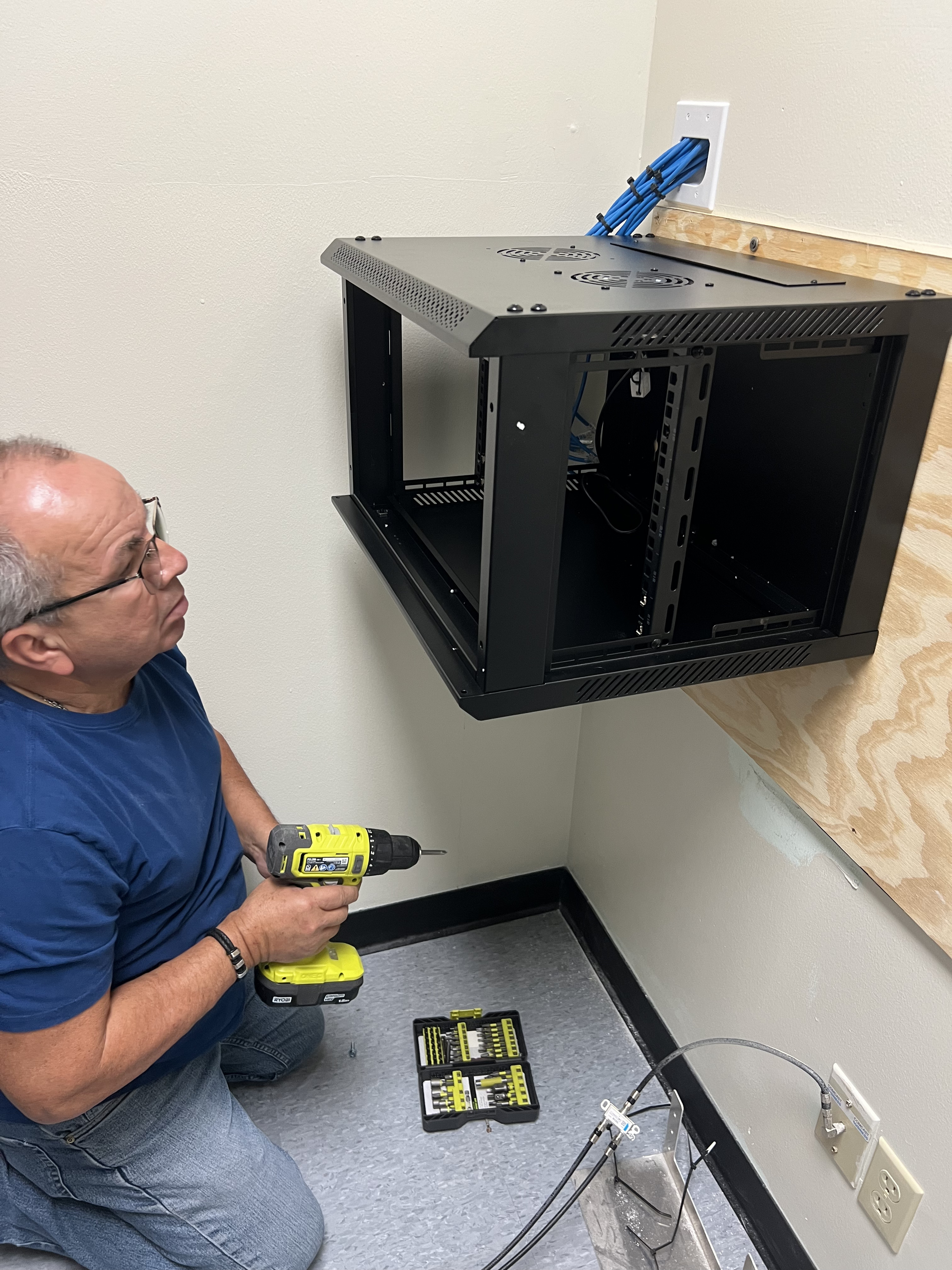 Cámaras de seguridad · Cableado · VoIP - ETX Diagnostics - Houston, TX 2024 - photo 24 of 30