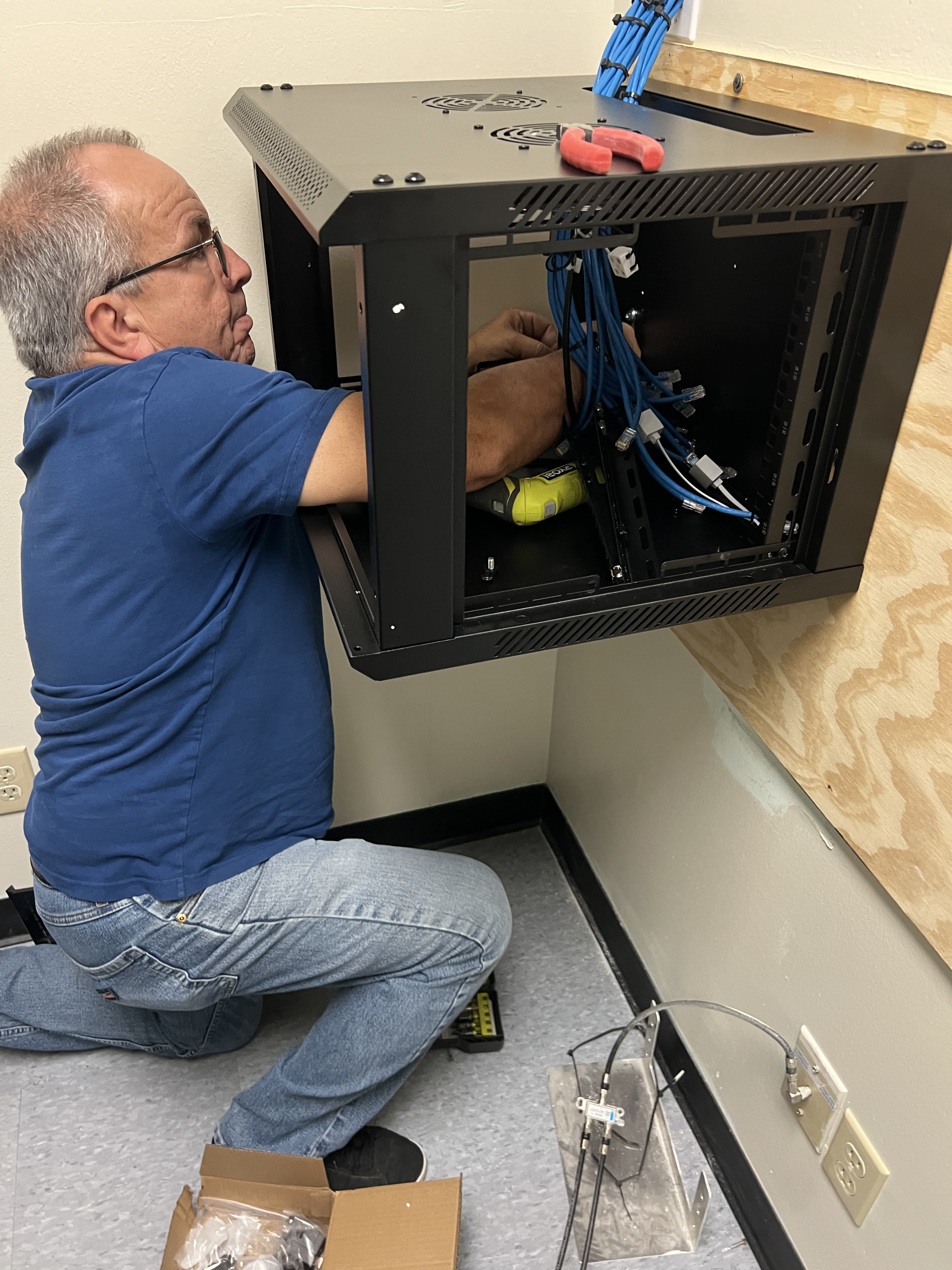 Cámaras de seguridad · Cableado · VoIP - ETX Diagnostics - Houston, TX 2024 - photo 25 of 30