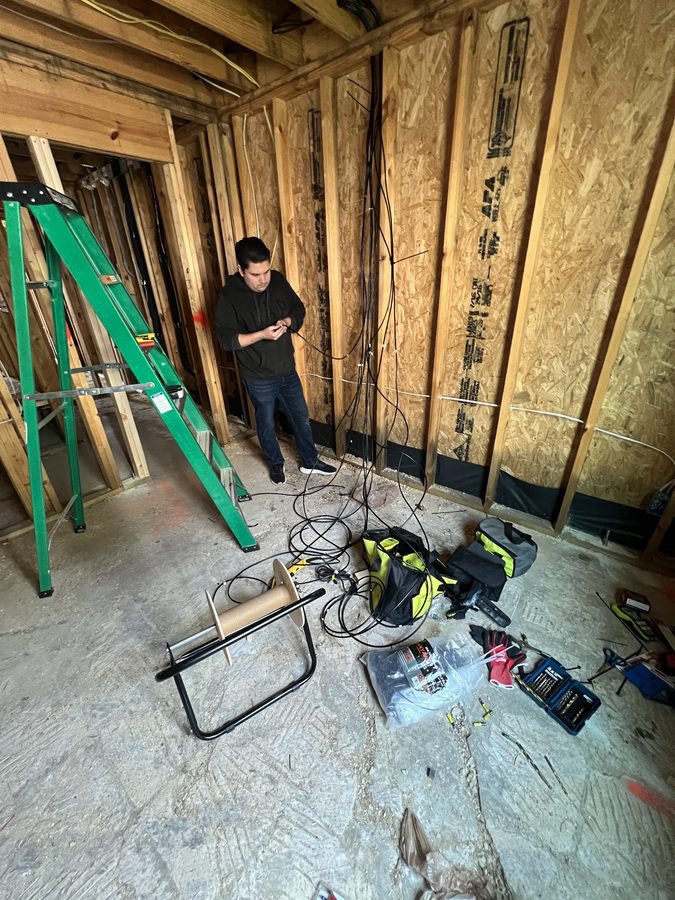 Cableado de red · Preinstalación · Coaxial - Ram Construction · Sedona Apartments - Houston, TX 2024 - photo 2 of 15