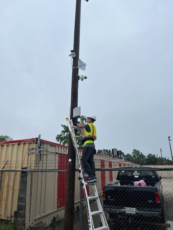Cámaras de seguridad · Radioenlace · PoE - Vault Ventures LLC - Houston, TX 2024 - photo 22 of 26