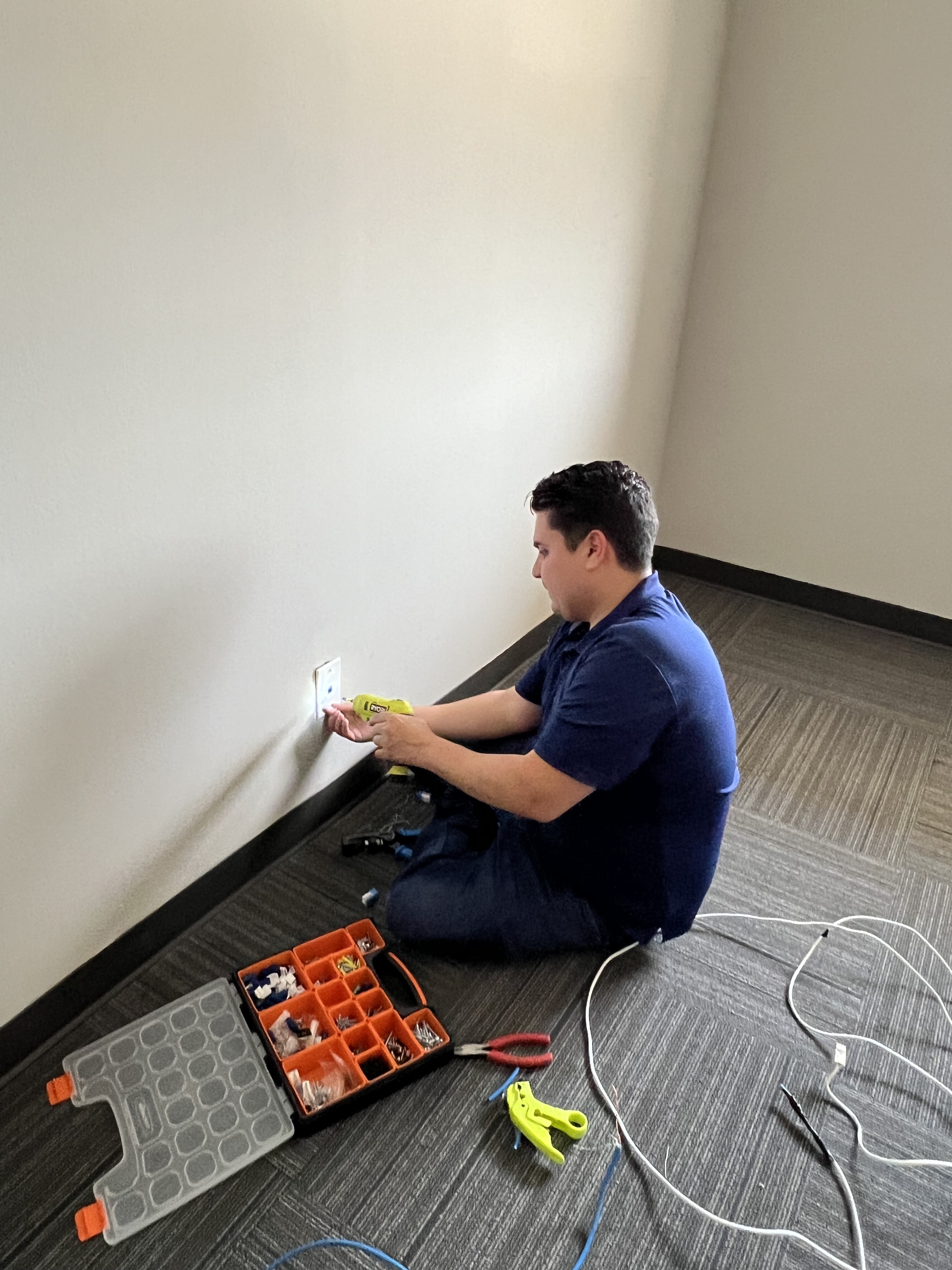 Cámaras · Cableado · Starlink · Punto a punto · Solar - Fayman International - Houston, TX 2024 - photo 8 of 30