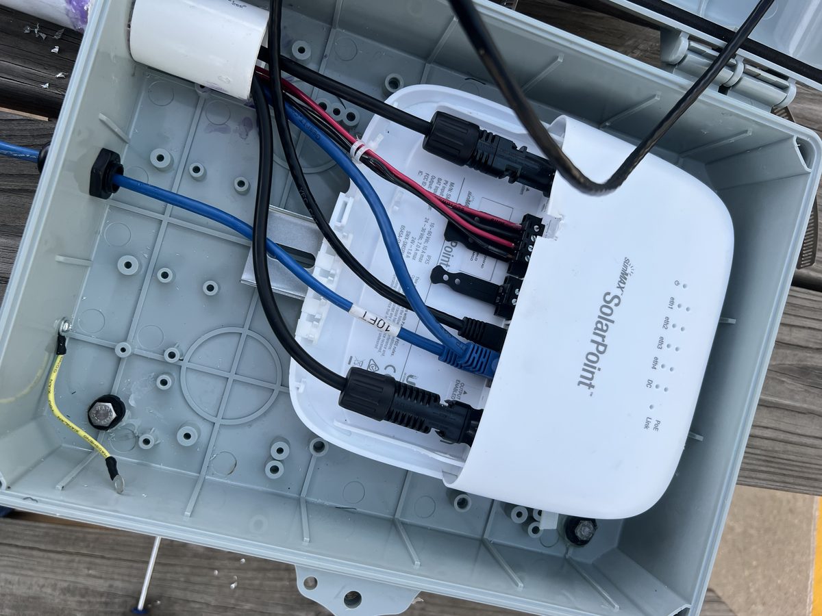 Cámaras · Cableado · Starlink · Punto a punto · Solar - Fayman International - Houston, TX 2024 - photo 21 of 30