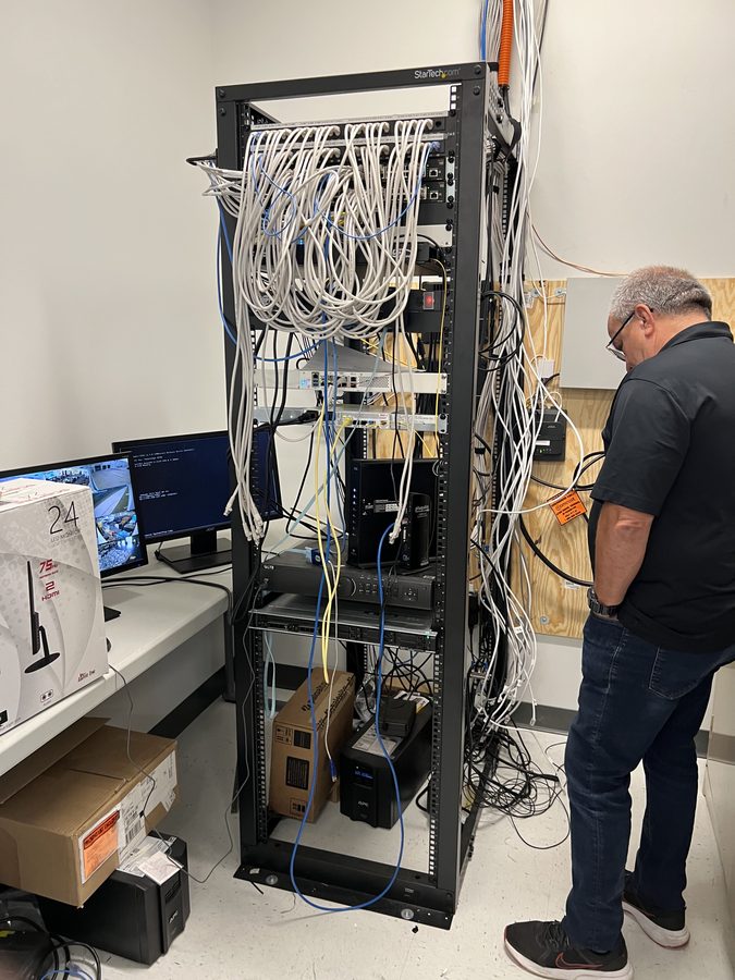 Cableado de red · Cuarto de telecomunicaciones - Savino del Bene - Houston, TX 2024 - photo 1 of 27