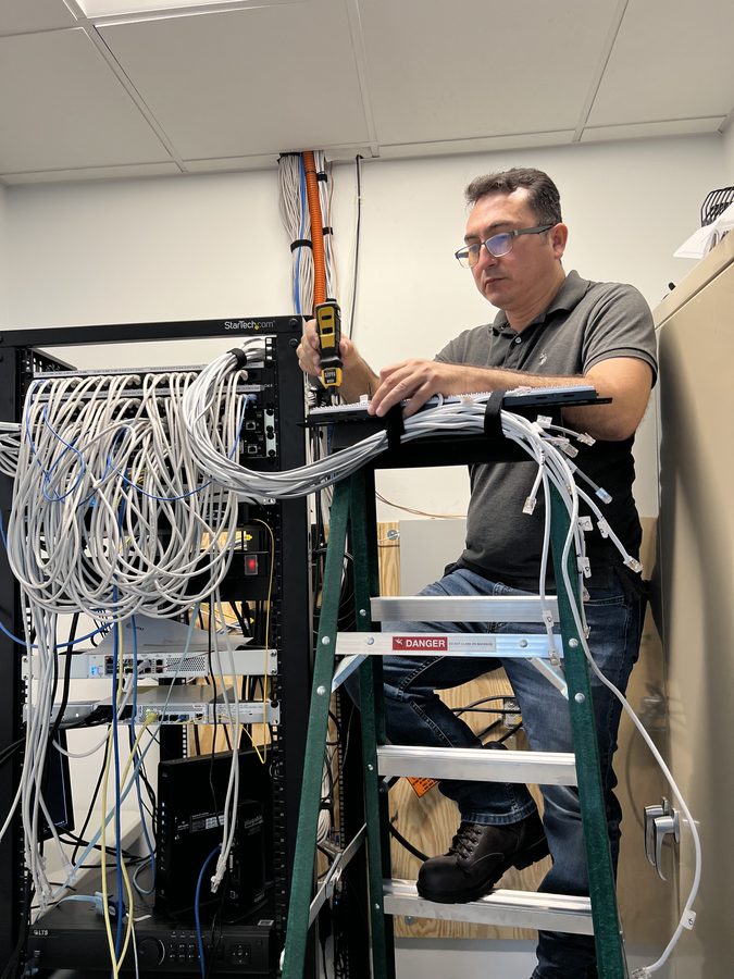 Cableado de red · Cuarto de telecomunicaciones - Savino del Bene - Houston, TX 2024 - photo 8 of 27