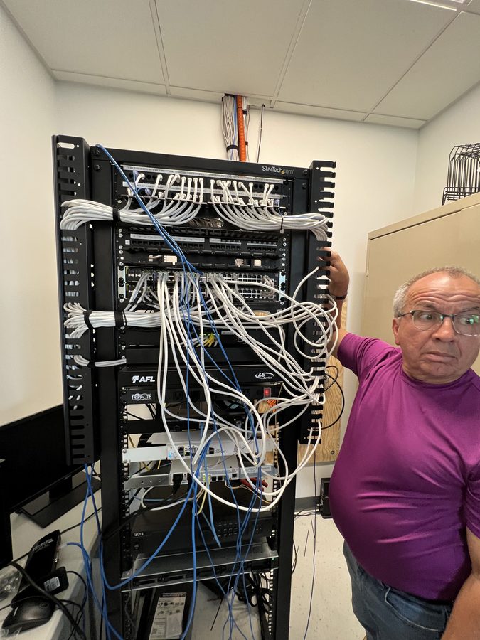 Cableado de red · Cuarto de telecomunicaciones - Savino del Bene - Houston, TX 2024 - photo 14 of 27